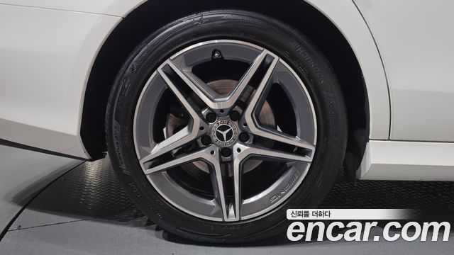Mercedes-Benz E-Class (W213) E250 AMG Line 2023 — фото 21