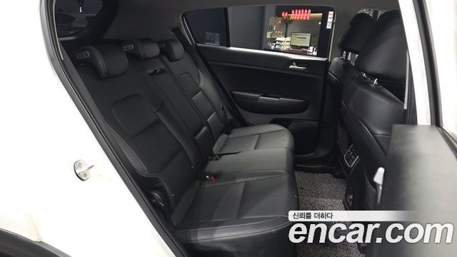 Kia Sportage The Bold Diesel 2.0 2WD Prestige 2019 — фото 12