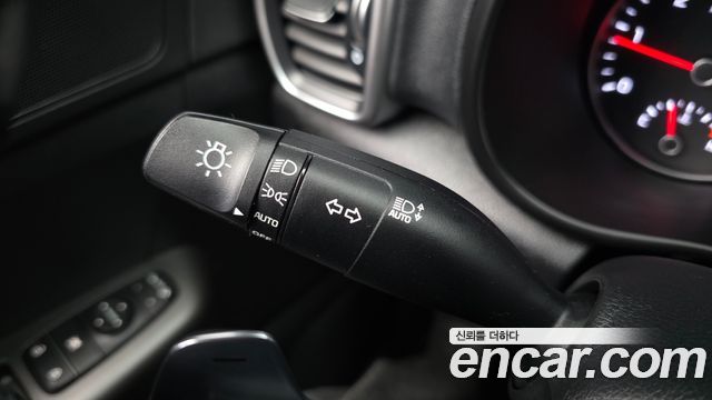 Kia Sportage The Bold Diesel 2.0 2WD Prestige 2019 — фото 19