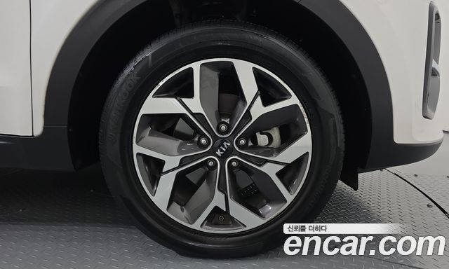 Kia Sportage The Bold Diesel 2.0 2WD Prestige 2019 — фото 21