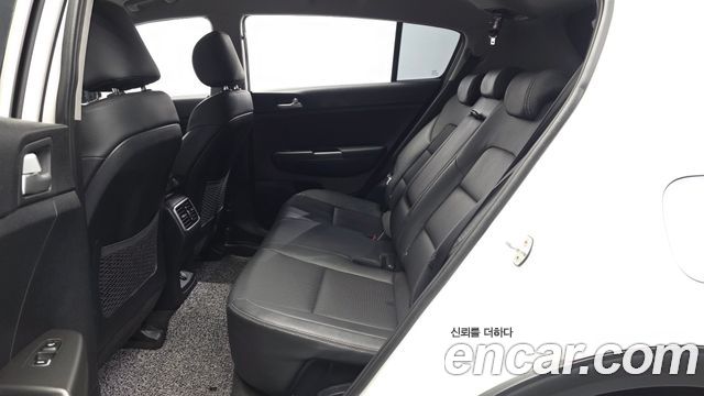 Kia Sportage The Bold Diesel 2.0 2WD Prestige 2019 — фото 26