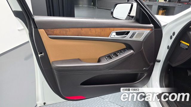 Genesis G80 3.3 GDI AWD Premium Luxury 2020 — фото 24