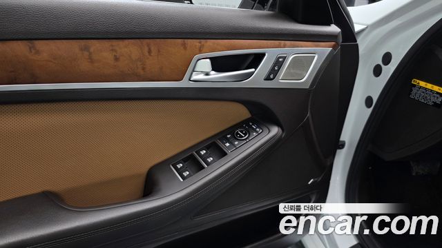 Genesis G80 3.3 GDI AWD Premium Luxury 2020 — фото 30