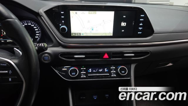 Hyundai Sonata (DN8) 2.0 Premium Plus 2023 — фото 13