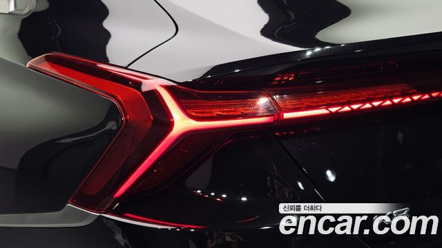 Kia K8 Hybrid Signature 2022 — фото 23