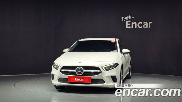Mercedes-Benz A-Class (W177) A220 Hatchback 2019 — фото 3