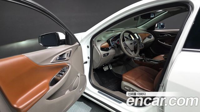 Chevrolet Malibu 2.0 Turbo LTZ Premium 2017 — фото 10