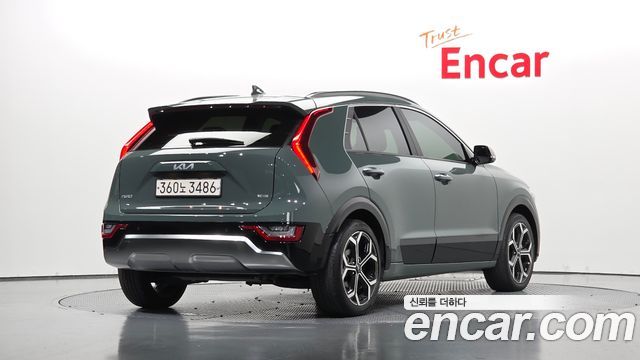 Kia Niro Signature 2022 — фото 2