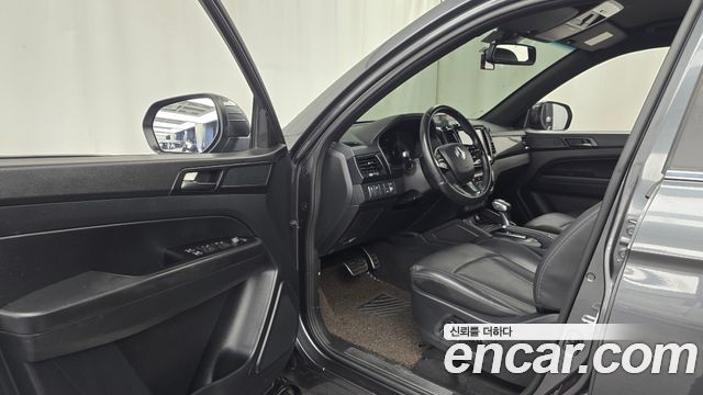 KG Mobility (SsangYong) Rexton Sports Khan Diesel 2.2 4WD Dynamic Edition (5-Link) 2021 — фото 10