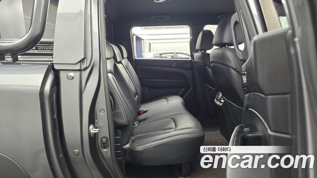 KG Mobility (SsangYong) Rexton Sports Khan Diesel 2.2 4WD Dynamic Edition (5-Link) 2021 — фото 15