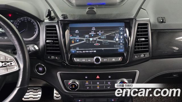 KG Mobility (SsangYong) Rexton Sports Khan Diesel 2.2 4WD Dynamic Edition (5-Link) 2021 — фото 17