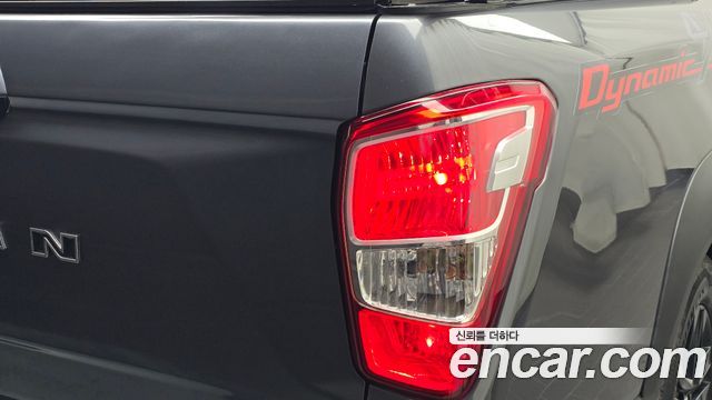 KG Mobility (SsangYong) Rexton Sports Khan Diesel 2.2 4WD Dynamic Edition (5-Link) 2021 — фото 29