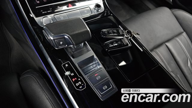 Audi A8 (D5) 55 TFSI Quattro LWB 2020 — фото 9