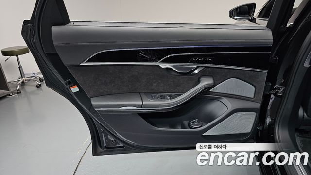 Audi A8 (D5) 55 TFSI Quattro LWB 2020 — фото 25