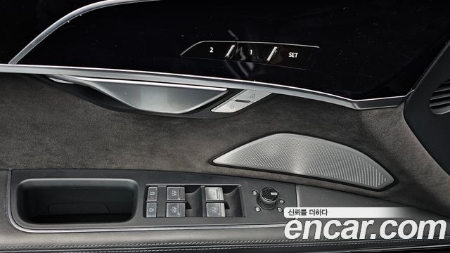 Audi A8 (D5) 55 TFSI Quattro LWB 2020 — фото 27