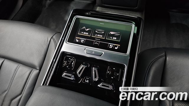 Audi A8 (D5) 55 TFSI Quattro LWB 2020 — фото 30