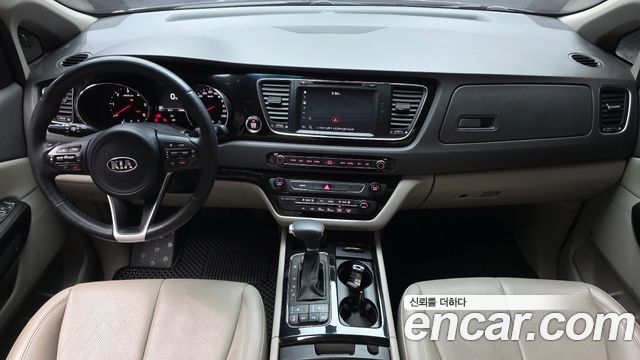 Kia Carnival 9-seater Noblesse 2017 — фото 7