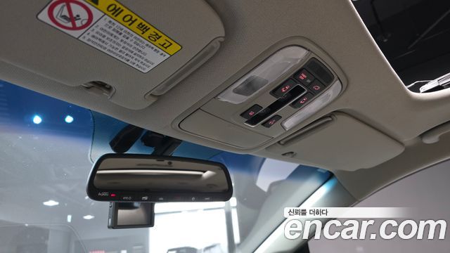 Kia Carnival 9-seater Noblesse 2017 — фото 18