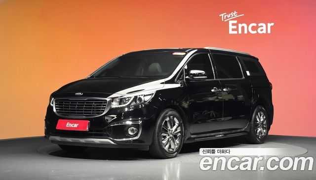 Kia Carnival 9-seater Noblesse 2017 — фото 1