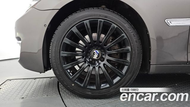BMW 7 Series (F01) 740Li 2013 — фото 5