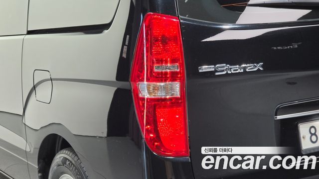 Hyundai Grand Starex Van 5-Seater Modern 2019 — фото 23