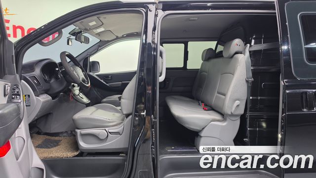 Hyundai Grand Starex Van 5-Seater Modern 2019 — фото 27