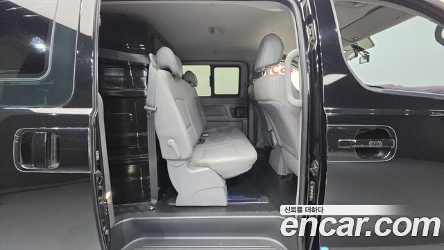 Hyundai Grand Starex Van 5-Seater Modern 2019 — фото 28