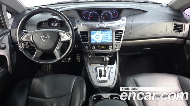 KG Mobility (SsangYong) Korando Turismo 4WD TX 9-seater 2018 — фото 6