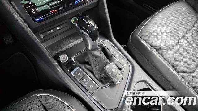 Volkswagen Tiguan Allspace 2.0 TSI Prestige 2023 — фото 9