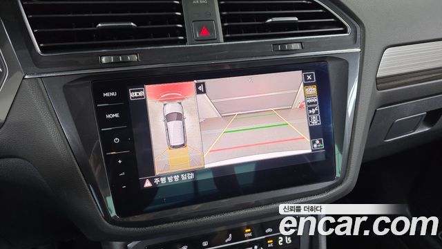 Volkswagen Tiguan Allspace 2.0 TSI Prestige 2023 — фото 15