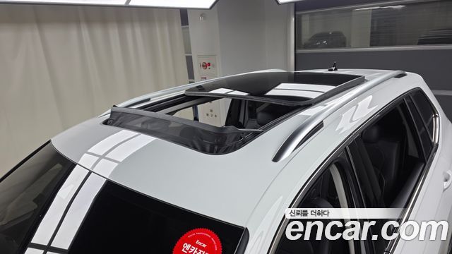 Volkswagen Tiguan Allspace 2.0 TSI Prestige 2023 — фото 16