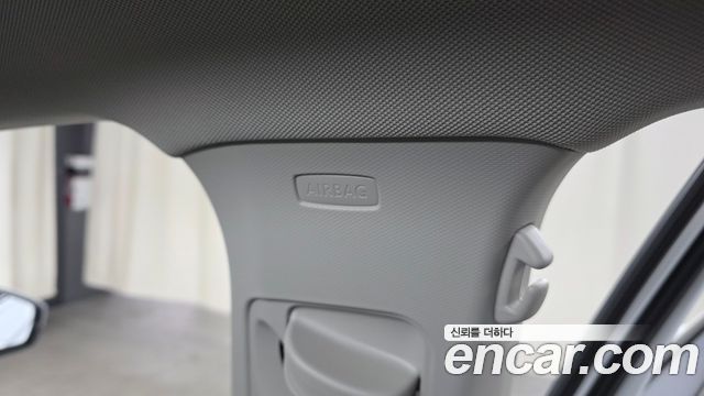 Volkswagen Tiguan Allspace 2.0 TSI Prestige 2023 — фото 28