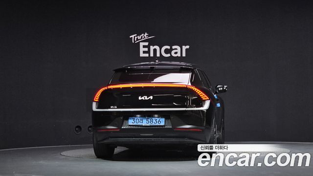 Kia EV6 Long Range 4WD Air 2022 — фото 4