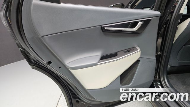 Kia EV6 Long Range 4WD Air 2022 — фото 25