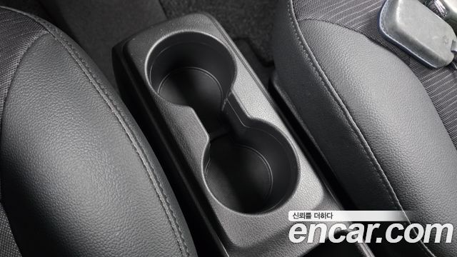 Kia Ray EV Van 2-Seater Light 2025 — фото 28