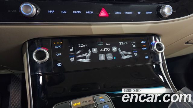 Genesis GV70 2.5T Gasoline AWD 2025 — фото 18