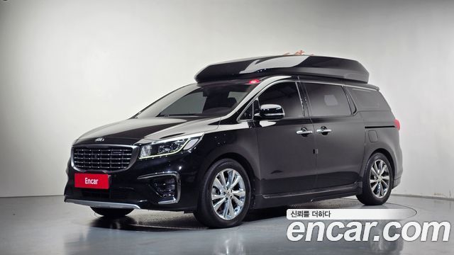 Kia Carnival 9-Seater Hi-Limousine Noblesse Special