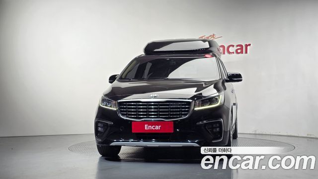 Kia Carnival 9-Seater Hi-Limousine Noblesse Special 2019 — фото 3