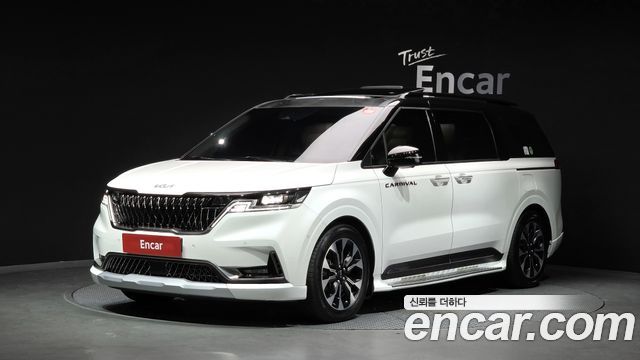 Kia Carnival (IV) Gasoline 7-Seater Signature 2023 — фото 1