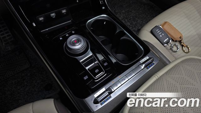 Kia Carnival (IV) Gasoline 7-Seater Signature 2023 — фото 9