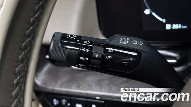 Kia Carnival (IV) Gasoline 7-Seater Signature 2023 — фото 27