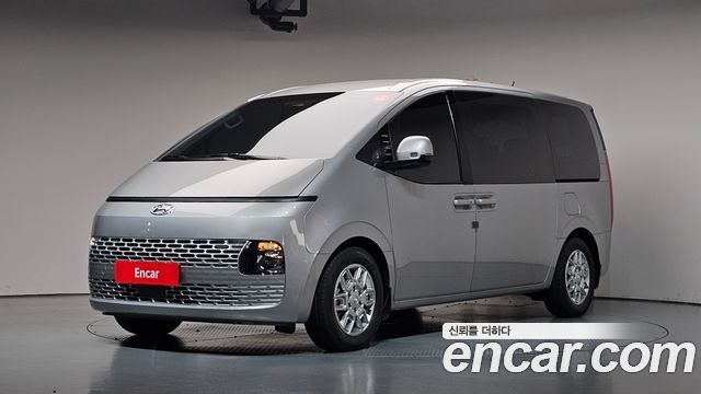 Hyundai Staria 4WD Tourer 11-Seater Modern 2023 — фото 1