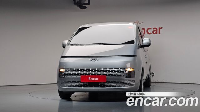 Hyundai Staria 4WD Tourer 11-Seater Modern 2023 — фото 3