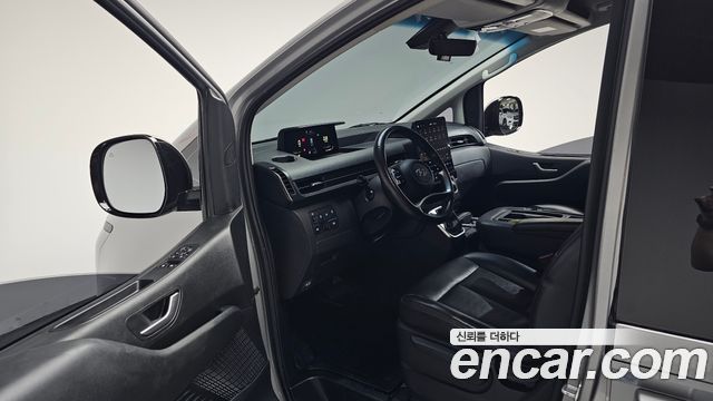 Hyundai Staria 4WD Tourer 11-Seater Modern 2023 — фото 10