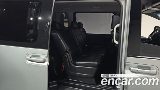 Hyundai Staria 4WD Tourer 11-Seater Modern 2023 — фото 11