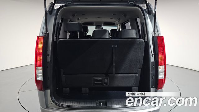 Hyundai Staria 4WD Tourer 11-Seater Modern 2023 — фото 20