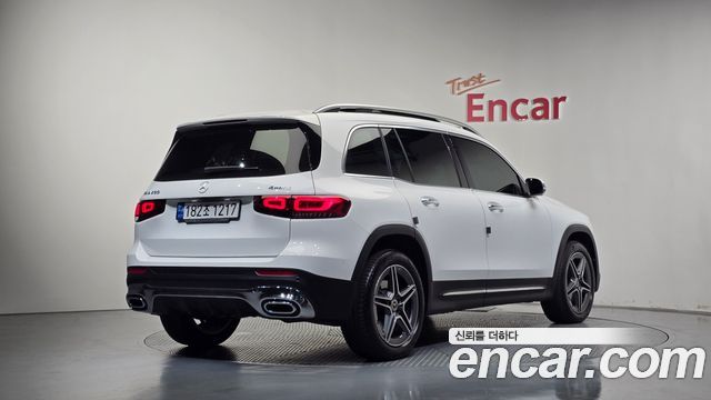 Mercedes-Benz GLB-Class (X247) GLB250 4MATIC 2023 — фото 2