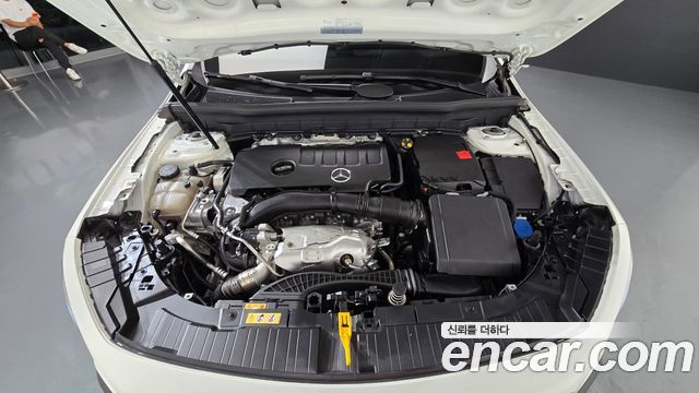 Mercedes-Benz GLB-Class (X247) GLB250 4MATIC 2023 — фото 6