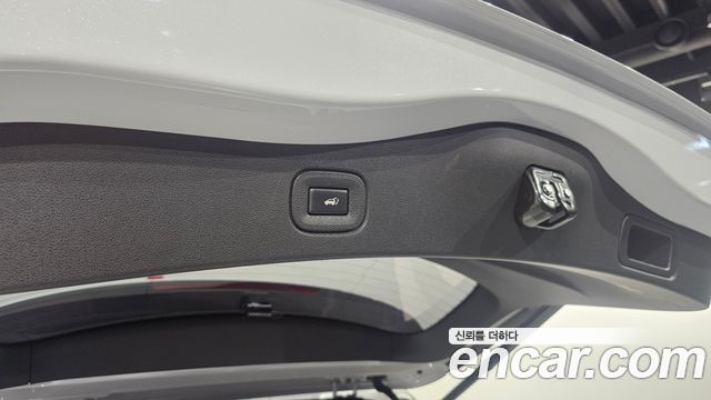 Renault Korea QM6 2.0 LPe Premiere 2WD 2023 — фото 20
