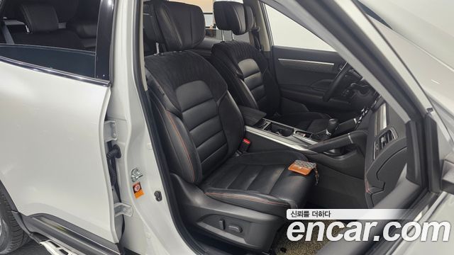 Renault Korea QM6 2.0 LPe Premiere 2WD 2023 — фото 26